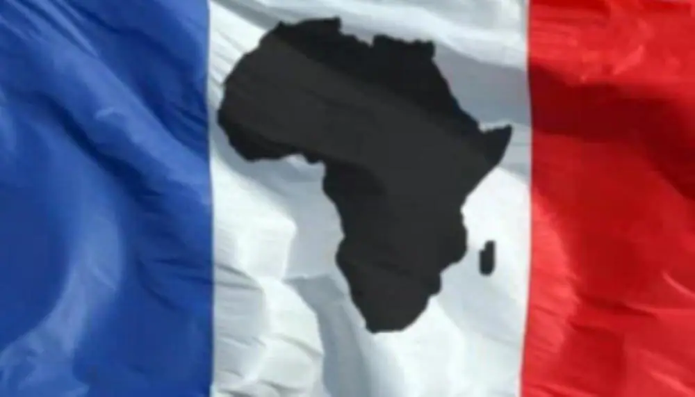 You are currently viewing Le départ de la France d’Afrique